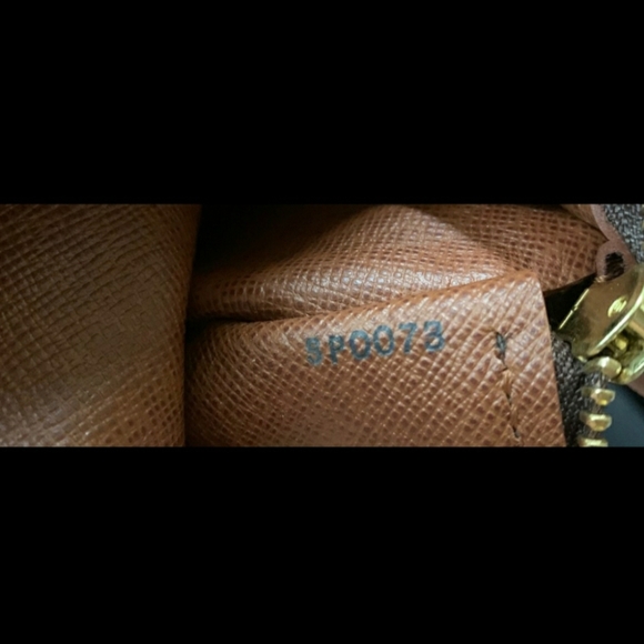 Louis Vuitton Papillon - Picture 16 of 16